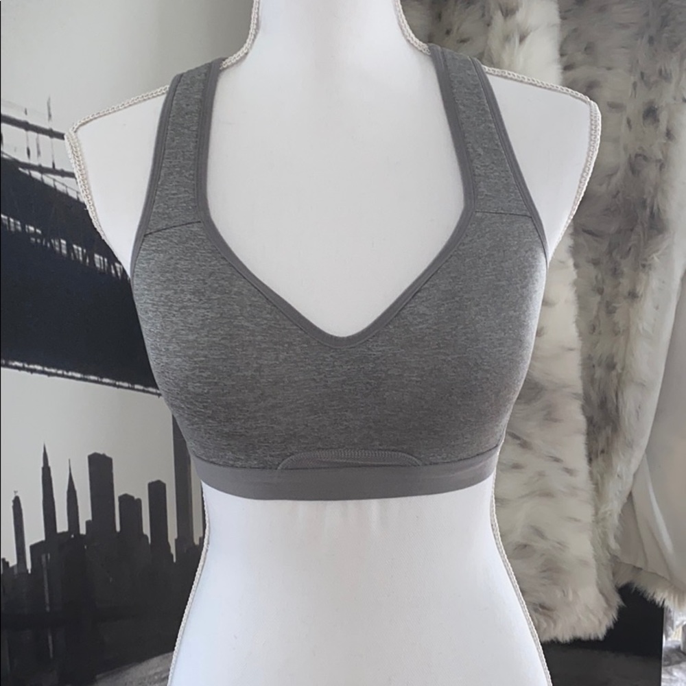 Sports bra